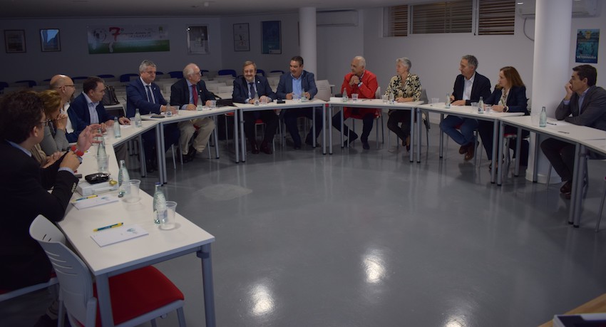 El presidente del Colegio de Almería se reúne con el director general de Salud Pública andaluz