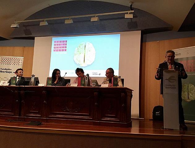 El presidente del Colegio de Huesca presentó la primera sesión de  las Jornadas “Verde que te quiero verde”