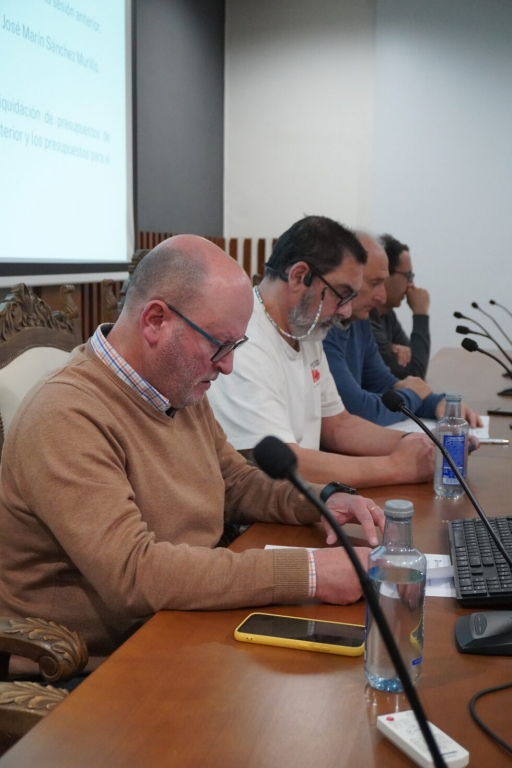  Una concurrida asamblea general aprueba la liquidaci&oacute;n de las cuentas de 2025 del Colegio de Badajoz