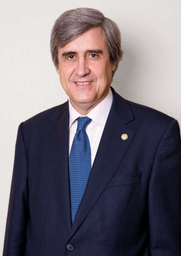 Juan José Badiola, nombrado presidente de honor del Colegio de La Rioja