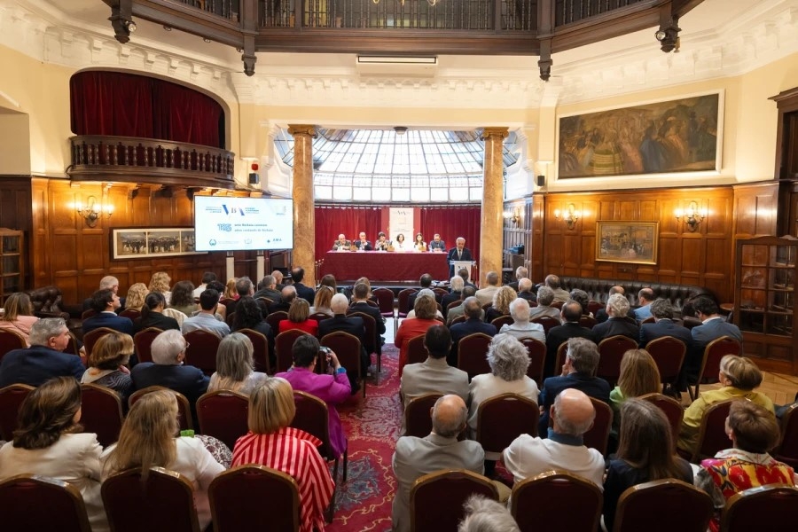 El Colegio de Veterinarios de Bizkaia conmemora su 125 aniversario con un acto institucional en la Sociedad Bilba&iacute;na