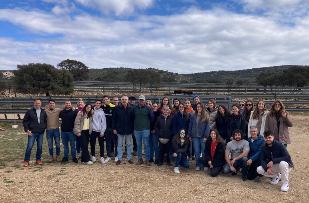 Veterinarios de la Comunidad Valenciana, Aragón y Cataluña realizan en Castellón el curso básico de especialización en espectáculos taurinos