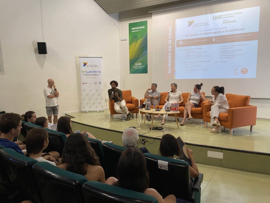 La profesi&oacute;n da la bienvenida al alumnado de primer curso de Veterinaria de la Aut&oacute;noma de Barcelona hablando de &eacute;tica, amistad y bienestar emocional