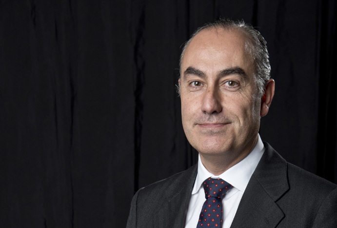 Álvaro Mateos, nuevo presidente del Consejo de Veterinarios del País Vasco
