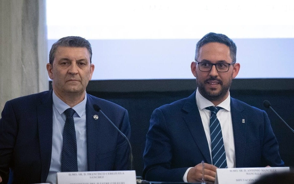 La Diputaci&oacute;n de Granada concede una subvenci&oacute;n al Colegio de Veterinarios para implantar el registro de animales de compa&ntilde;&iacute;a y gestionar colonias felinas en 107 municipios