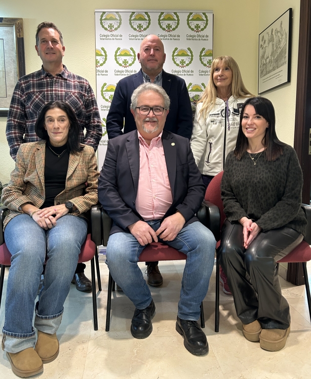 El Colegio de Veterinarios de Huesca renueva de forma parcial su junta de gobierno, que contin&uacute;a bajo la presidencia de Fernando Carrera 