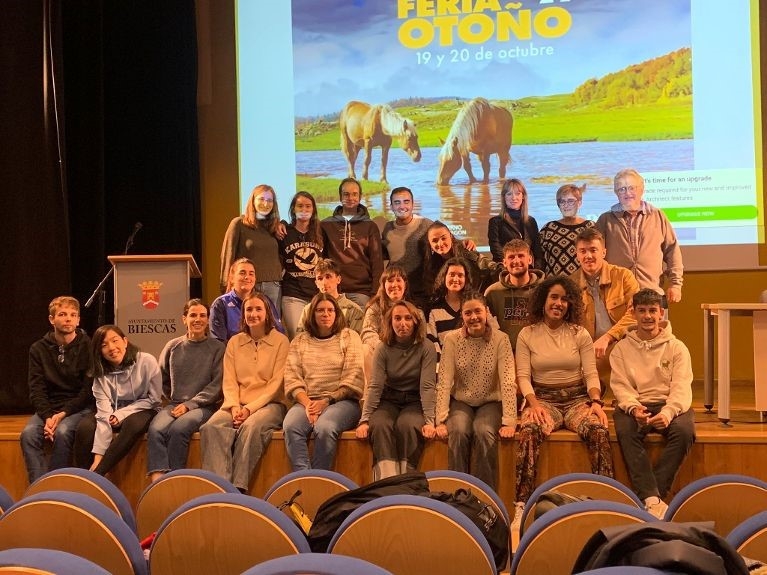 El SCRUM de la Facultad de Veterinaria de Zaragoza presentó sus casos clínicos en la Feria de Otoño de Biescas 