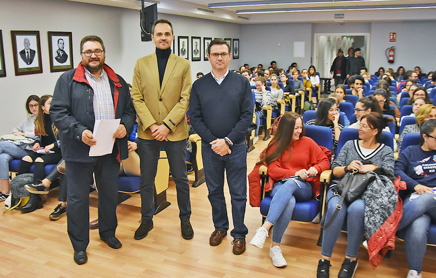La sede colegial acogió una conferencia de las  VI Jornadas de Hostelería y Nutrición Hospitalaria 