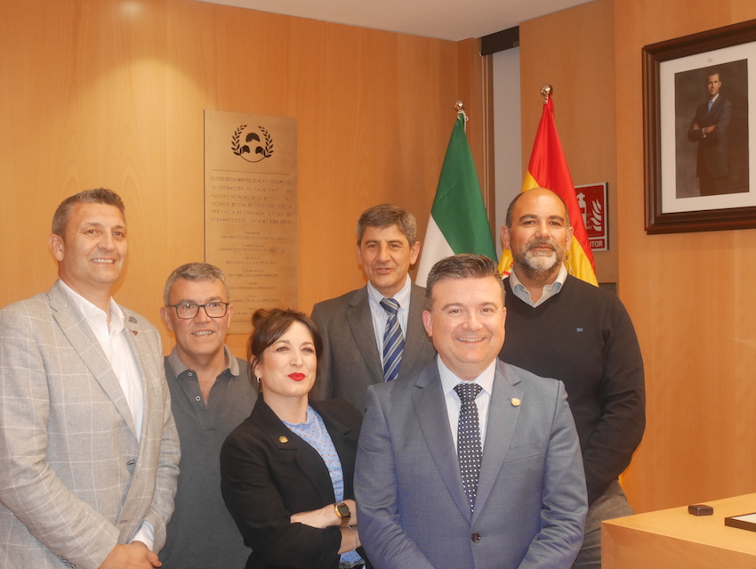 El nuevo equipo directivo del Colegio de Veterinarios de Granada toma posesión de sus cargos