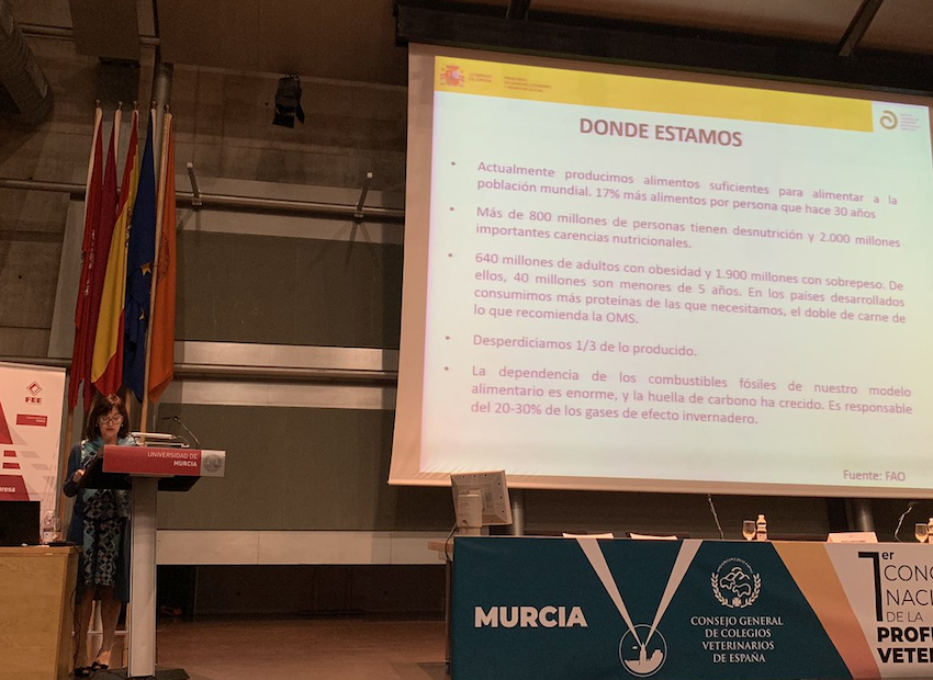 Marta García - Importancia y futuro de la profesión veterinaria en la seguridad alimentaria y la nutrición