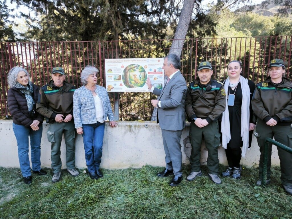El Gobierno de Murcia y el Colegio de Veterinarios promueven una campa&ntilde;a para proteger a los animales de compa&ntilde;&iacute;a frente a la procesionaria