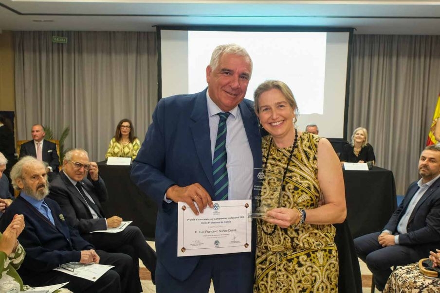 El veterinario Luis N&uacute;&ntilde;ez Desir&eacute;, distinguido con el Premio a la Excelencia y al Compromiso Profesional de Galicia 