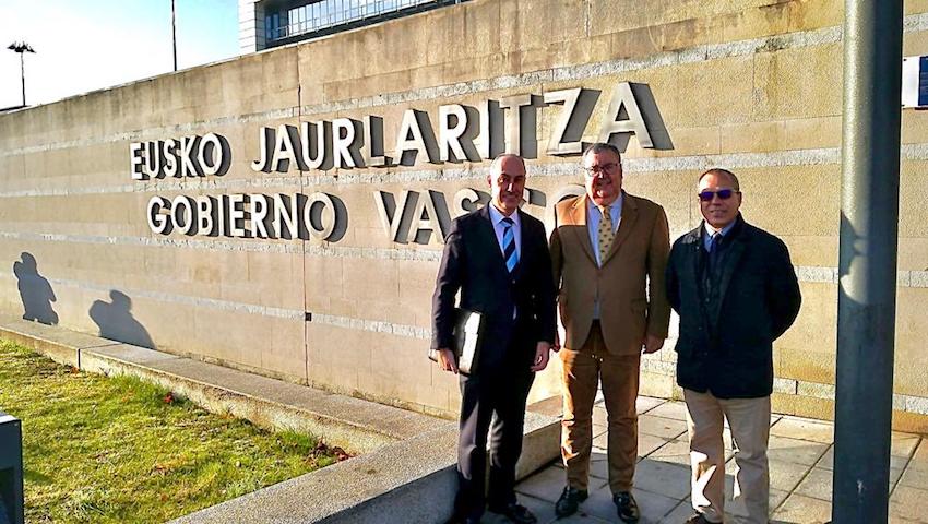 Los Colegios de Euskadi se reúnen con representantes del Gobierno Vasco y de las Diputaciones Forales para hablar de la vacunación antirrábica