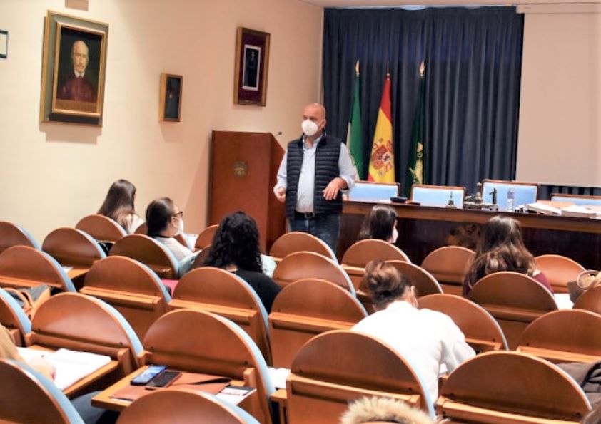 Diecinueve alumnos han seguido el curso de capacitación de directores de radiodiagnóstico en el Colegio de Sevilla