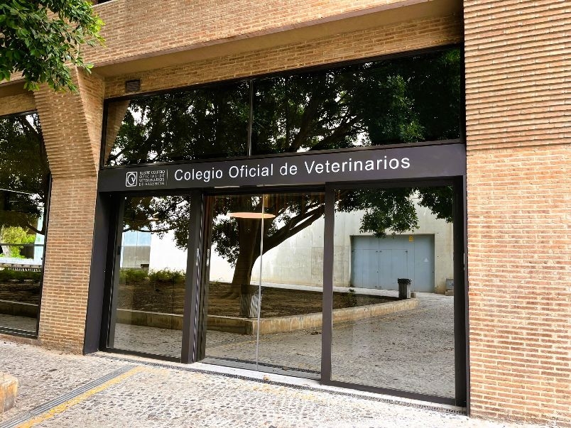 Mujer, de 35 a 50 años y dedicada a pequeños animales, el perfil mayoritario en el Colegio de Valencia