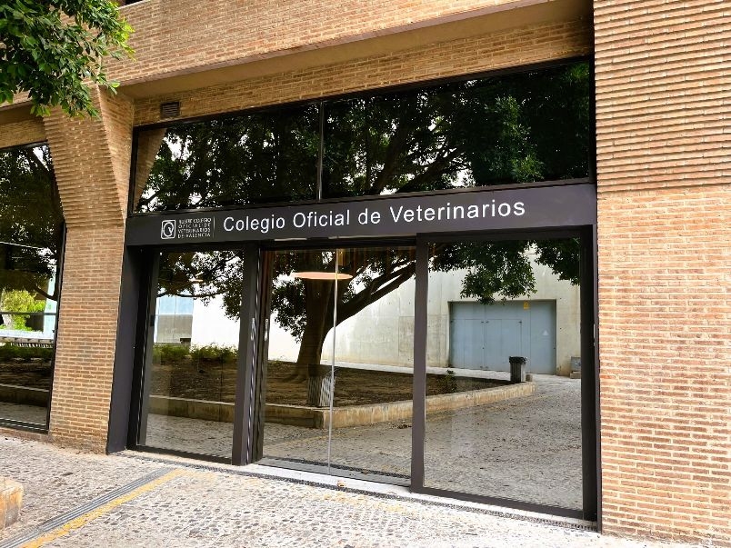 El Colegio de Valencia se moviliza ente el drama provocado por la DANA y ofrece a las autoridades la posible ayuda de veterinarios