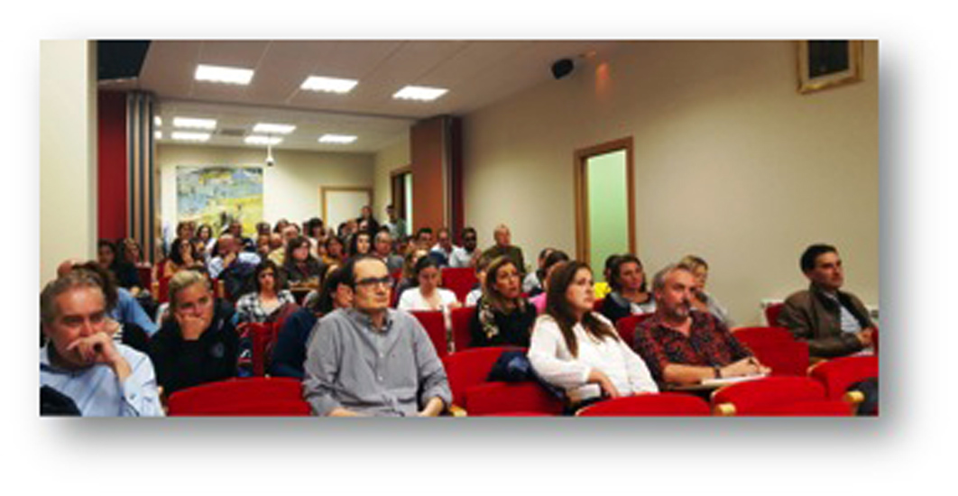 Un centenar de veterinarios asisten a su presentación en Zaragoza