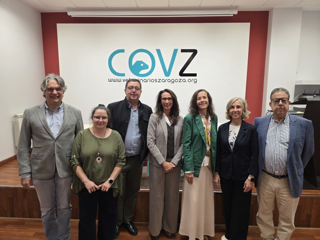Luisa Arauzo recoge el testigo de Jes&uacute;s Garc&iacute;a en la presidencia del Colegio de Veterinarios de Zaragoza