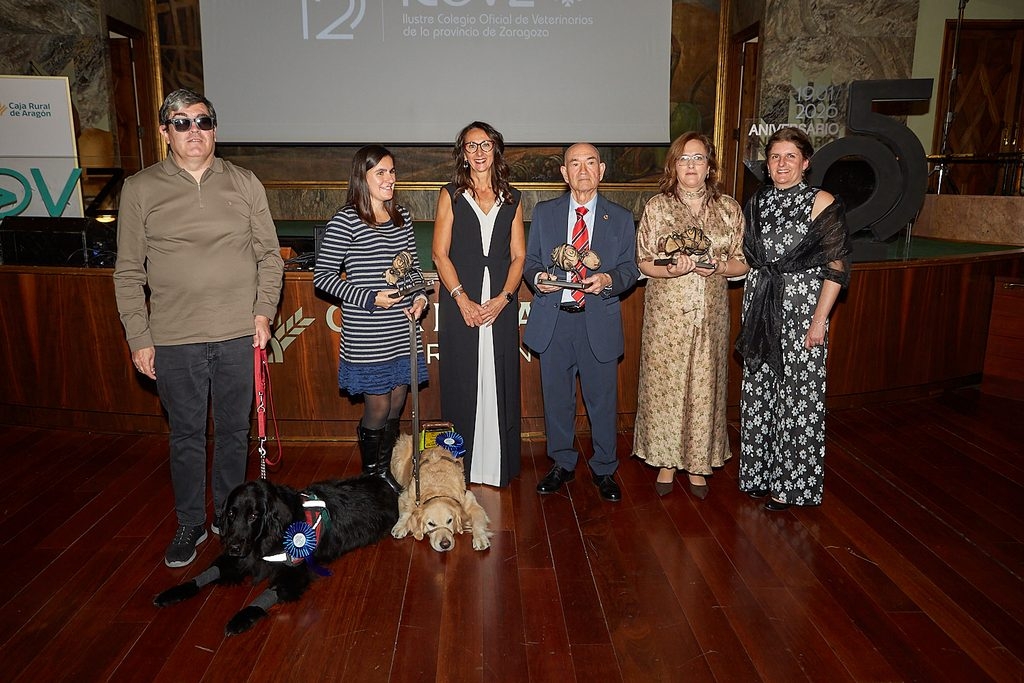 El Colegio de Veterinarios de Zaragoza clausura su 125 aniversario celebrando los premios San Francisco de As&iacute;s 